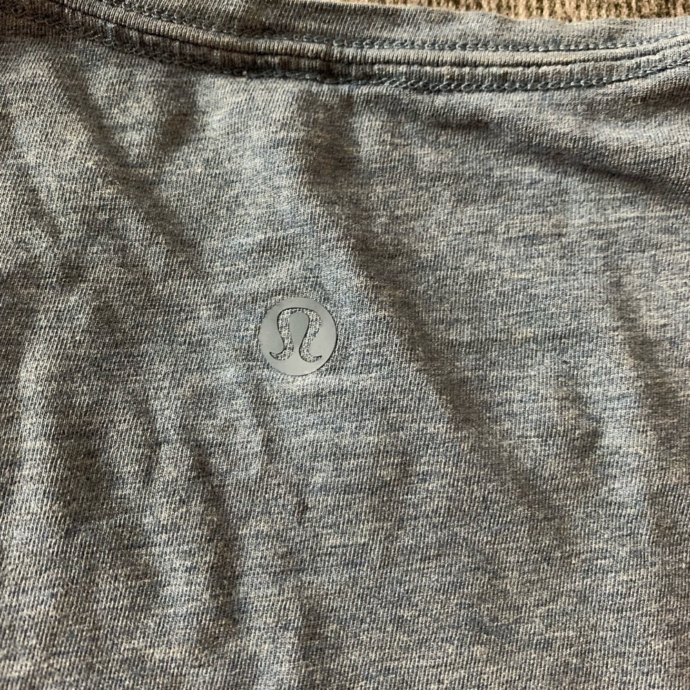 Lululemon Athletica Love Crew Tee Top T-shirt Curved Hem Pima Cotton Navy Blue - Picture 9 of 12